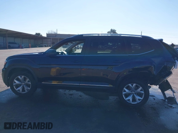 2018 Volkswagen Atlas SEL with VIN 1V2ER2CAXJC582408, listed as a IAAI auction lot 41389461 with 60,822 mi miles and . Bid and sale history available at DreamBid. Image 13.