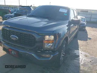 2023 Ford F-150 XL z VIN 1FTEW1CPXPKF85106, wystawiony jako IAAI lot #42818290 z przebiegiem 10 234 mil mil oraz . Historia ofert i sprzedaży dostępna na DreamBid. Obrazek 17.