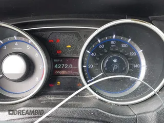 2011 Hyundai Sonata GLS z VIN 5NPEB4ACXBH270682, wystawiony jako IAAI lot #42342059 z przebiegiem 176 713 mil mil oraz . Historia ofert i sprzedaży dostępna na DreamBid. Obrazek 7.