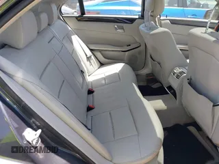 2014 Mercedes-Benz E 350 Sport z VIN WDDHF5KB0EA859397, wystawiony jako IAAI lot #41996300 z przebiegiem 110 196 mil mil oraz . Historia ofert i sprzedaży dostępna na DreamBid. Obrazek 8.