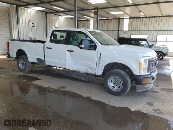 2023 Ford F-250 XL with VIN 1FT7W2BA2PED17337, listed as a Copart auction lot 50185165 with 8,540 mi miles and Clean title. Bid and sale history available at DreamBid. Image 4.