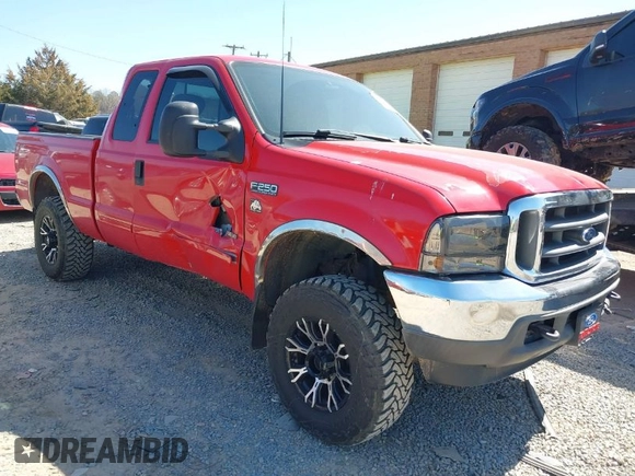 2001 Ford Super Duty F-250 XL with VIN 3FTNX21FX1MA88229, listed as a IAAI auction lot 41779497 with 178,211 mi miles. Bid and sale history available at carsss.com. Image 1.