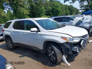2018 Chevrolet Traverse LT Leather with VIN 1GNEVHKWXJJ225035, listed as a IAAI auction lot 39736687 with 89,973 mi miles. Bid and sale history available at carsss.com. Image 13.