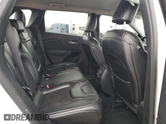 2019 Jeep Cherokee Latitude Plus with VIN 1C4PJLLX3KD300889, listed as a Copart auction lot 45118185 with 87,716 mi miles and Salvage title. Bid and sale history available at DreamBid. Image 11.