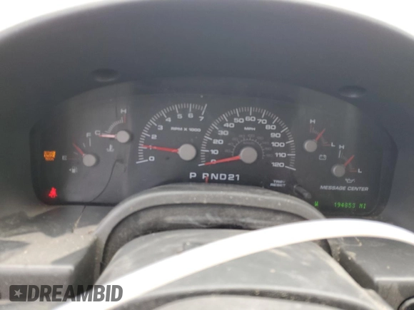2004 Ford Expedition Special Service with VIN 1FMPU15L94LB28586, listed as a Copart auction lot 44272375 with 194,853 mi miles and Salvage Title. Bid and sale history available at carsss.com. Image 9.