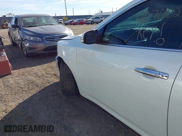 2014 Nissan Maxima S z VIN 1N4AA5AP4EC492795, wystawiony jako IAAI lot #40700233 z przebiegiem 163 096 mil mil oraz . Historia ofert i sprzedaży dostępna na DreamBid. Obrazek 17.