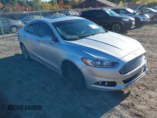 2016 Ford Fusion Titanium with VIN 3FA6P0K9XGR100723, listed as a IAAI auction lot 40627172 with 1 mi miles. Bid and sale history available at carsss.com. Image 1.
