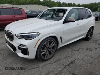 2020 BMW X5 M50i z VIN 5UXJU4C04L9C59328, wystawiony jako Copart lot #59709755 z przebiegiem 22 623 mil mil oraz Nie do naprawy • Non repairable. Historia ofert i sprzedaży dostępna na DreamBid. Obrazek 1.