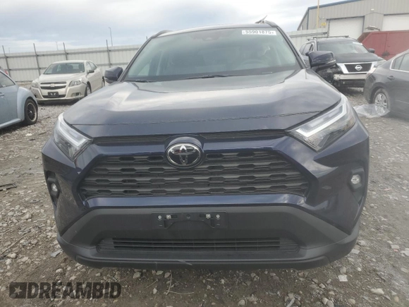 2024 Toyota RAV4 XLE Premium z VIN 2T3A1RFV3RW483484, wystawiony jako Copart lot #55901875 z przebiegiem 2 633 mil mil oraz Szkoda całkowita • Salvage title. Historia ofert i sprzedaży dostępna na DreamBid. Obrazek 5.