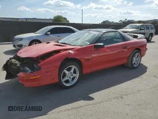 1997 Chevrolet Camaro Z28 z VIN 2G1FP22P3V2125956, wystawiony jako Copart lot #49401315 z przebiegiem 179 140 mil mil oraz Szkoda całkowita • Salvage title. Historia ofert i sprzedaży dostępna na DreamBid. Obrazek 1.