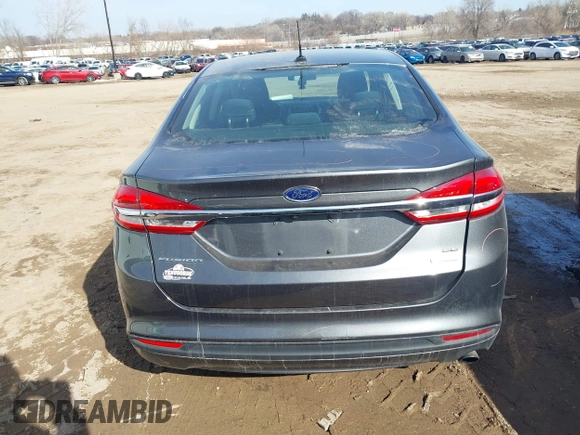 2018 Ford Fusion SE z VIN 3FA6P0HD7JR211569, wystawiony jako IAAI lot #41792146 z przebiegiem 187 505 mil mil oraz . Historia ofert i sprzedaży dostępna na DreamBid. Obrazek 16.