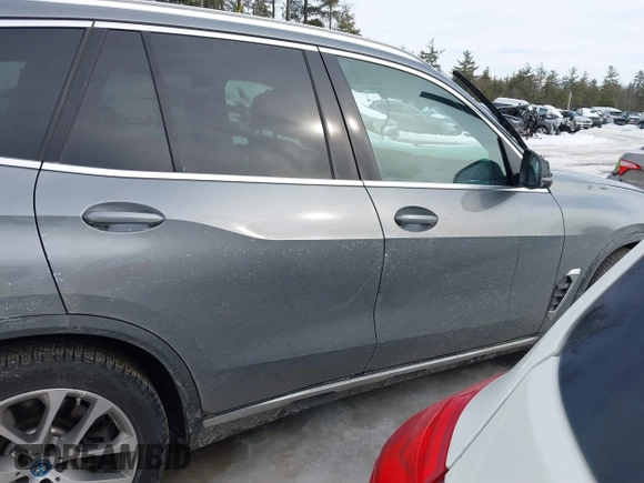 2024 BMW X5 xDrive50e with VIN 5UX43EU05R9S32424, listed as a IAAI auction lot 41622605 with 24,586 mi miles. Bid and sale history available at carsss.com. Image 13.