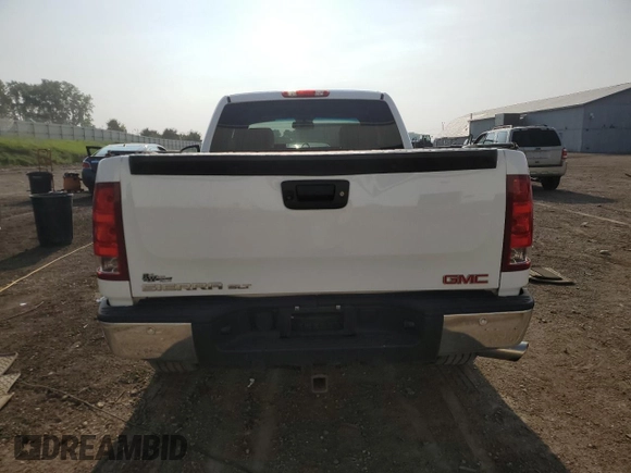 2013 GMC Sierra 1500 SLT with VIN 1GTR2WE75DZ272068, listed as a Copart auction lot 61179585 with 203,512 mi miles and Clean title. Bid and sale history available at DreamBid. Image 6.