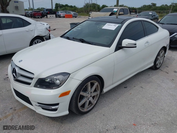 2013 Mercedes-Benz C-Class C 250 with VIN WDDGJ4HB7DG050891, listed as a IAAI auction lot 39092790 with 105,411 mi miles. Bid and sale history available at carsss.com. Image 2.