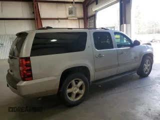2014 Chevrolet Suburban LT with VIN 1GNSCJE07ER140989, listed as a Copart auction lot 44506315 with 162,490 mi miles and Salvage Title. Bid and sale history available at carsss.com. Image 3.
