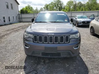 2017 Jeep Grand Cherokee Altitude with VIN 1C4RJFAG3HC843784, listed as a Copart auction lot 55332995 with 205,070 mi miles and Clean title. Bid and sale history available at DreamBid. Image 5.