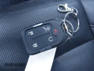 2021 GMC Acadia SLT z VIN 1GKKNULS6MZ128487, wystawiony jako IAAI lot #41918386 z przebiegiem 57 426 mil mil oraz . Historia ofert i sprzedaży dostępna na DreamBid. Obrazek 11.