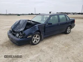1998 Volvo S70 with VIN YV1LS5572W1508476, listed as a Copart auction lot 45395075 with 126,446 mi miles and Salvage Title. Bid and sale history available at carsss.com. Image 1.