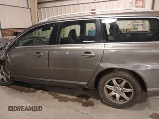 2008 Volvo V70 with VIN YV1BW982681036888, listed as a IAAI auction lot 41568717 with Not Provided miles and . Bid and sale history available at DreamBid. Image 13.