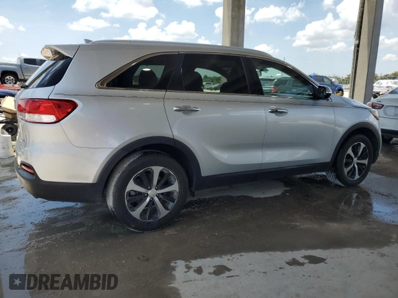 2017 Kia Sorento EX with VIN 5XYPH4A10HG257462, listed as a Copart auction lot 58009615 with 36,449 mi miles and Salvage title. Bid and sale history available at DreamBid. Image 3.