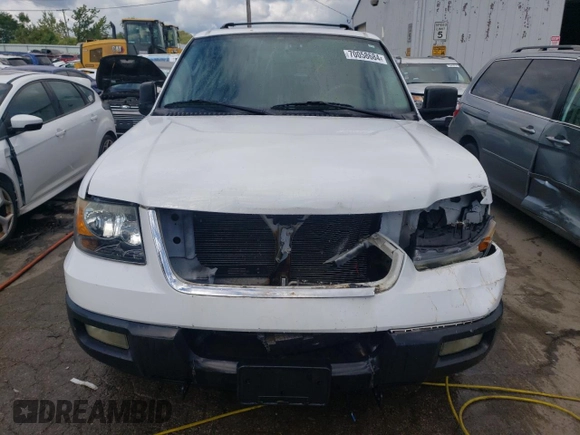 2003 Ford Expedition Special Service z VIN 1FMPU16L63LC45698, wystawiony jako Copart lot #70058684 z przebiegiem 163 798 mil mil oraz Szkoda całkowita • Salvage title. Historia ofert i sprzedaży dostępna na DreamBid. Obrazek 5.