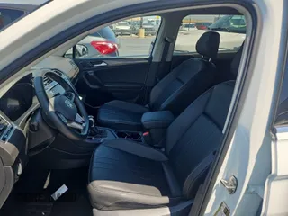 2024 Volkswagen Tiguan SE с VIN 3VV3B7AX0RM096462, выставлен на аукционе IAAI как лот 42844462 с пробегом 33 442 миль миль и . История ставок и продаж доступна на DreamBid. Изображение 25.