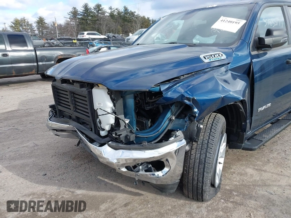 2023 Ram 1500 Big Horn z VIN 1C6RRFBG4PN550817, wystawiony jako IAAI lot #41240195 z przebiegiem 8 105 mil mil oraz . Historia ofert i sprzedaży dostępna na DreamBid. Obrazek 6.