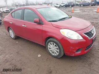 2012 Nissan Versa SV with VIN 3N1CN7AP3CL909086, listed as a IAAI auction lot 41475170 with 110,768 mi miles. Bid and sale history available at carsss.com. Image 1.