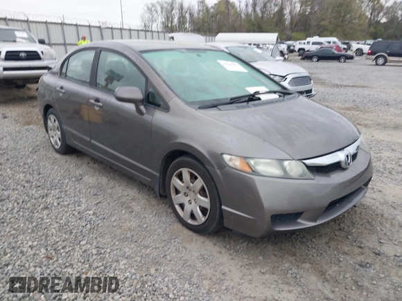 2009 Honda Civic LX z VIN 1HGFA16539L005299, wystawiony jako IAAI lot #41848263 z przebiegiem 169 019 mil mil oraz . Historia ofert i sprzedaży dostępna na DreamBid. Obrazek 1.