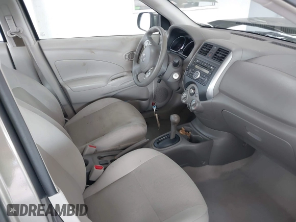 2012 Nissan Versa SV with VIN 3N1CN7AP2CL806435, listed as a IAAI auction lot 40366243 with 72,293 mi miles. Bid and sale history available at carsss.com. Image 5.