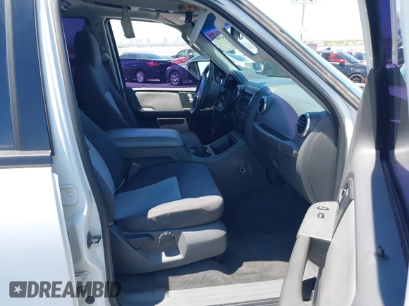 2003 Ford Expedition Special Service with VIN 1FMPU15L93LC21431, listed as a IAAI auction lot 42247447 with 221,477 mi miles and . Bid and sale history available at DreamBid. Image 5.