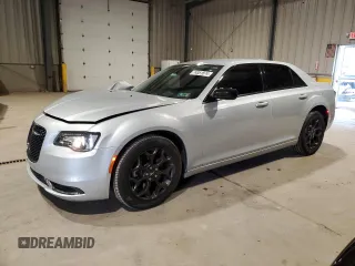 2019 Chrysler 300 Touring with VIN 2C3CCARG0KH603625, listed as a Copart auction lot 74351874 with 124,034 mi miles and Salvage Title. Bid and sale history available at carsss.com. Image 1.