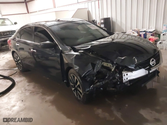 2018 Nissan Altima 2.5 SV with VIN 1N4AL3AP1JC276024, listed as a IAAI auction lot 41271383 with 121,088 mi miles. Bid and sale history available at carsss.com. Image 1.