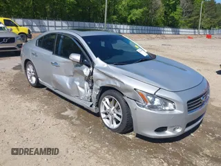 2009 Nissan Maxima SV z VIN 1N4AA51E19C818363, wystawiony jako IAAI lot #42054949 z przebiegiem 162 308 mil mil oraz . Historia ofert i sprzedaży dostępna na DreamBid. Obrazek 1.