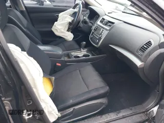 2017 Nissan Altima S z VIN 1N4AL3AP2HC274339, wystawiony jako IAAI lot #41754481 z przebiegiem 104 571 mil mil oraz . Historia ofert i sprzedaży dostępna na DreamBid. Obrazek 5.