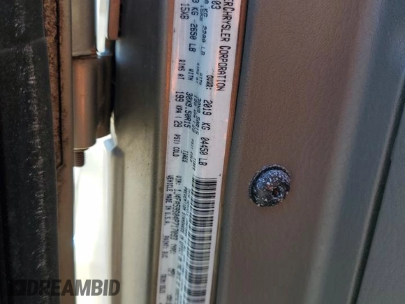 2004 Jeep Wrangler Sahara с VIN 1J4FA59S04P717093, выставлен на аукционе Copart как лот 64961095 с пробегом 151 944 миль миль и На запчасти • Non repairable. История ставок и продаж доступна на DreamBid. Изображение 13.