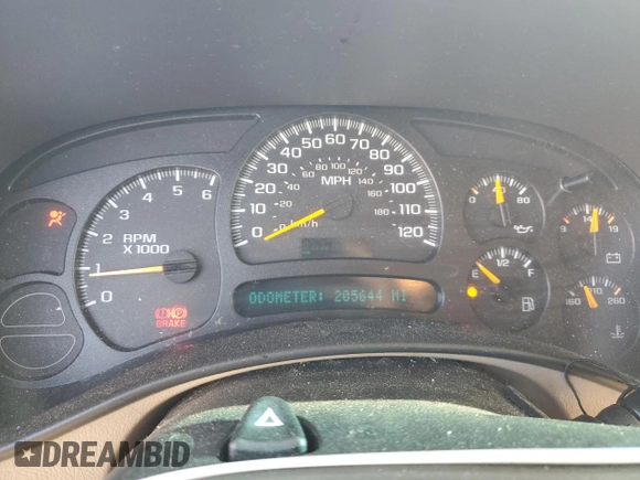 2005 GMC Yukon SLT with VIN 1GKEC13TX5R266917, listed as a Copart auction lot 70191504 with 205,644 mi miles and Salvage Title. Bid and sale history available at carsss.com. Image 9.