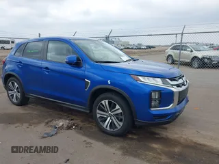 2023 Mitsubishi Outlander ES z VIN JA4ARUAUXPU001785, wystawiony jako IAAI lot #42014049 z przebiegiem 56 431 mil mil oraz . Historia ofert i sprzedaży dostępna na DreamBid. Obrazek 1.