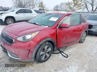 2019 Kia Niro LX with VIN KNDCB3LC7K5218814, listed as a IAAI auction lot 41628684 with 1 mi miles. Bid and sale history available at carsss.com. Image 6.