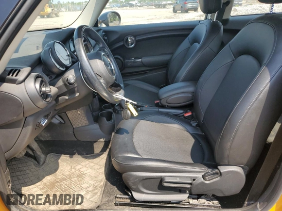 2016 MINI Hardtop с VIN WMWXP5C52G2D15783, выставлен на аукционе Copart как лот 60266515 с пробегом 67 896 миль миль и Чистый • Clean title. История ставок и продаж доступна на DreamBid. Изображение 7.