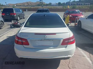 2012 Mercedes-Benz E 550 with VIN WDDKJ7DB7CF152018, listed as a IAAI auction lot 42304068 with 80,040 mi miles and . Bid and sale history available at DreamBid. Image 16.