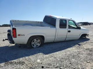 2004 Chevrolet Silverado 1500 with VIN 1GCEK19T34E175211, listed as a Copart auction lot 46786015 with 202,367 mi miles and Salvage Title. Bid and sale history available at DreamBid. Image 3.