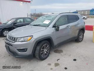 2018 Jeep Compass Latitude with VIN 3C4NJCBB5JT102434, listed as a IAAI auction lot 41117238 with 73,818 mi miles. Bid and sale history available at carsss.com. Image 22.