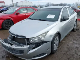 2013 Chevrolet Cruze LS with VIN 1G1PA5SH2D7243942, listed as a IAAI auction lot 41651301 with 147,151 mi miles. Bid and sale history available at carsss.com. Image 18.