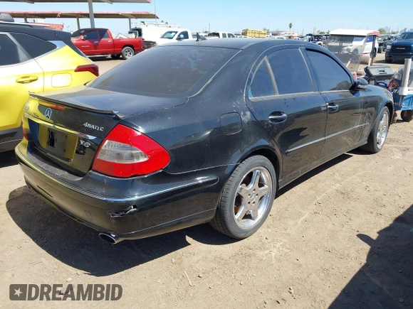 2007 Mercedes-Benz E-Class Sport 5.5L with VIN WDBUF72XX7A988796, listed as a IAAI auction lot 42052924 with 180,169 mi miles. Bid and sale history available at carsss.com. Image 4.