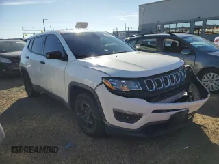 2017 Jeep Compass Sport with VIN 3C4NJCAB4HT672923, listed as a Copart auction lot 78287074 with 70,724 mi miles and Salvage Title. Bid and sale history available at carsss.com. Image 4.