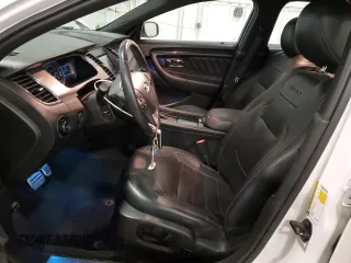 2015 Ford Taurus SHO z VIN 1FAHP2KT1FG157026, wystawiony jako Copart lot #52846065 z przebiegiem 125 107 mil mil oraz Szkoda całkowita • Salvage title. Historia ofert i sprzedaży dostępna na DreamBid. Obrazek 7.