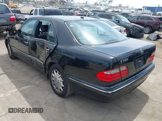 2000 Mercedes-Benz E 320 with VIN WDBJF65J4YB121264, listed as a IAAI auction lot 42245628 with 231,799 mi miles and . Bid and sale history available at DreamBid. Image 3.