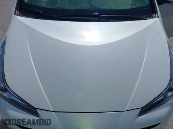 2020 Toyota Prius L Eco z VIN JTDKARFU8L3126291, wystawiony jako IAAI lot #42190242 z przebiegiem 60 404 mil mil oraz . Historia ofert i sprzedaży dostępna na DreamBid. Obrazek 6.