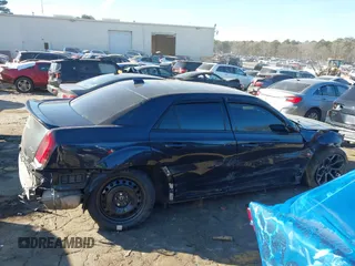 2018 Chrysler 300 with VIN 2C3CCABG6JH269609, listed as a IAAI auction lot 41339183 with 112,893 mi miles. Bid and sale history available at carsss.com. Image 13.